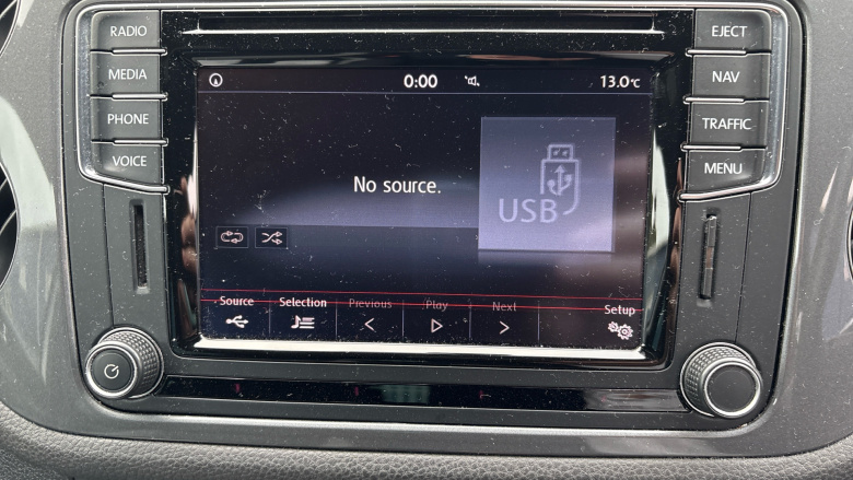 Volkswagen Tiguan 2.0 TDi BlueMotion Tech R-Line 5dr 150 DSG [NAV] Diesel Estate